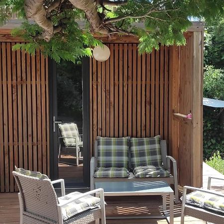 Joli Studio Climatise Avec Jacuzzi Prive Et Entree Independante Fréjus Eksteriør bilde