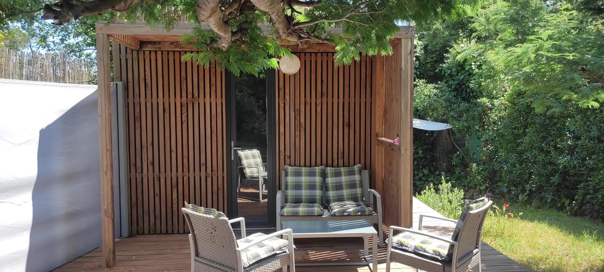 Joli Studio Climatise Avec Jacuzzi Prive Et Entree Independante Fréjus Eksteriør bilde