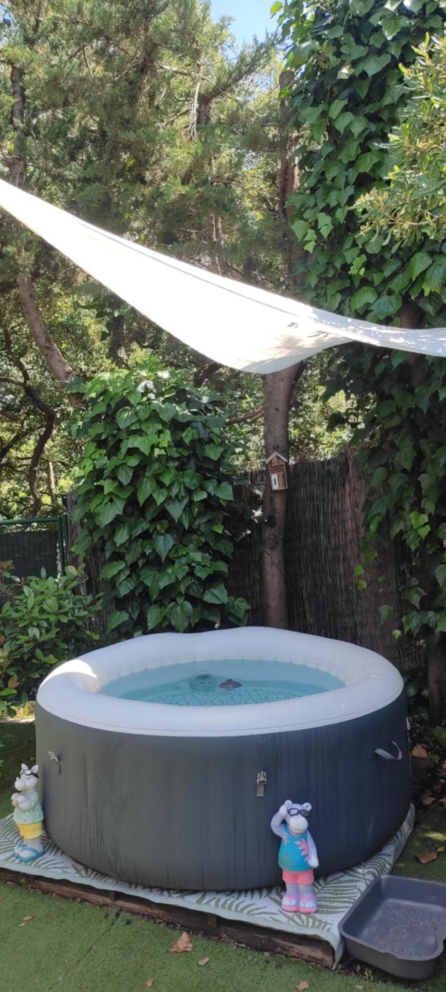 Joli Studio Climatise Avec Jacuzzi Prive Et Entree Independante Fréjus Eksteriør bilde